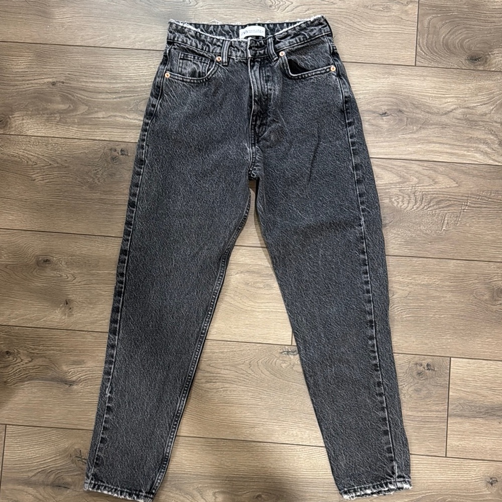 Zara Straight Leg Mom Jeans